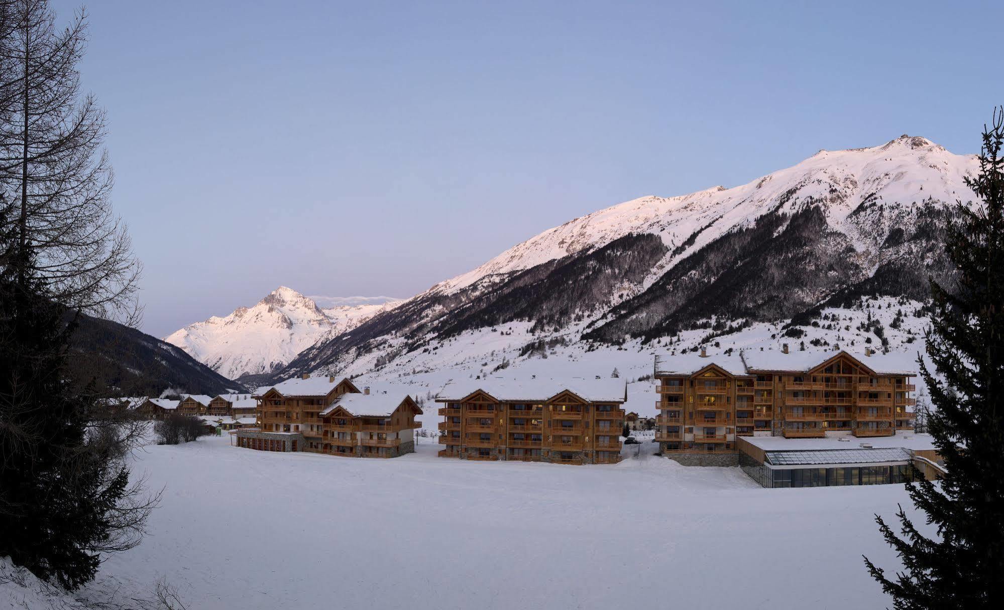 Cgh Residences & Spas Les Chalets De Flambeau 란슬부르 몽 세니 외부 사진
